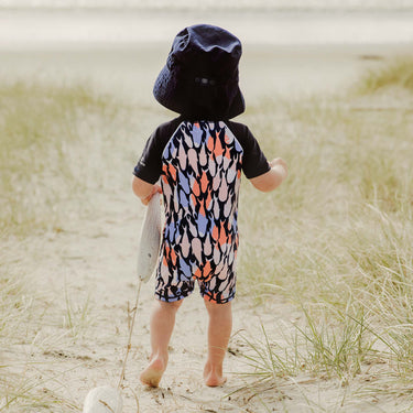 Navy bucket hat